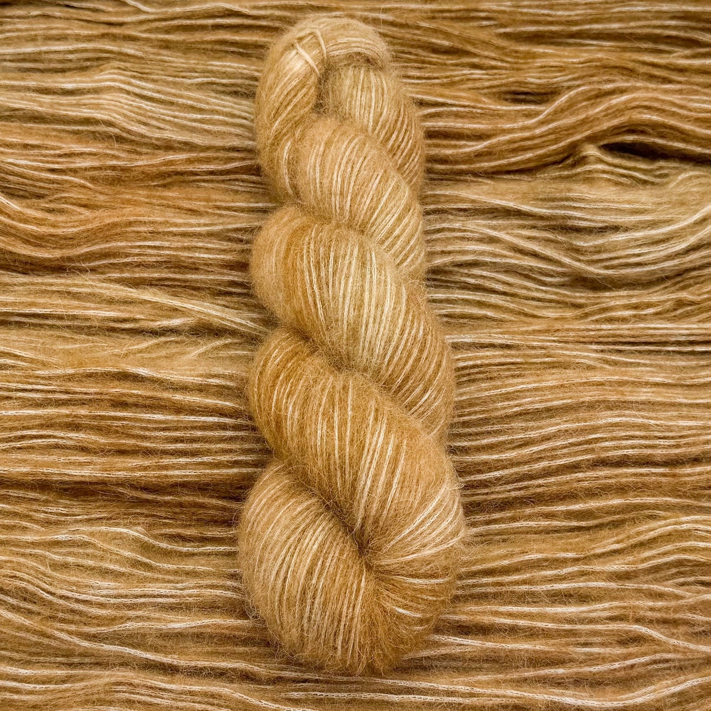 Fluffy Alpakka - Café Latte - A Knitters World