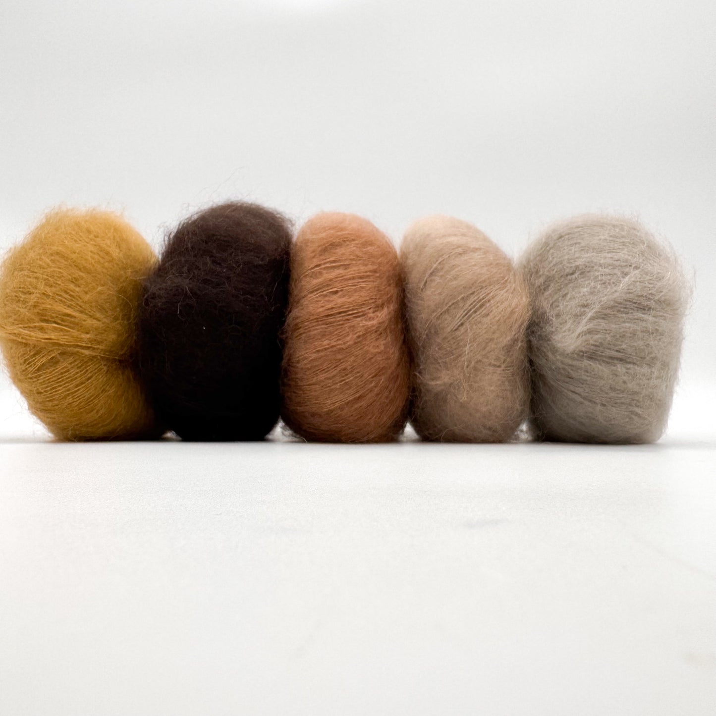 Mohair Sport garn i farven Chocolate – Superkid Mohair og silke fra A Knitters World