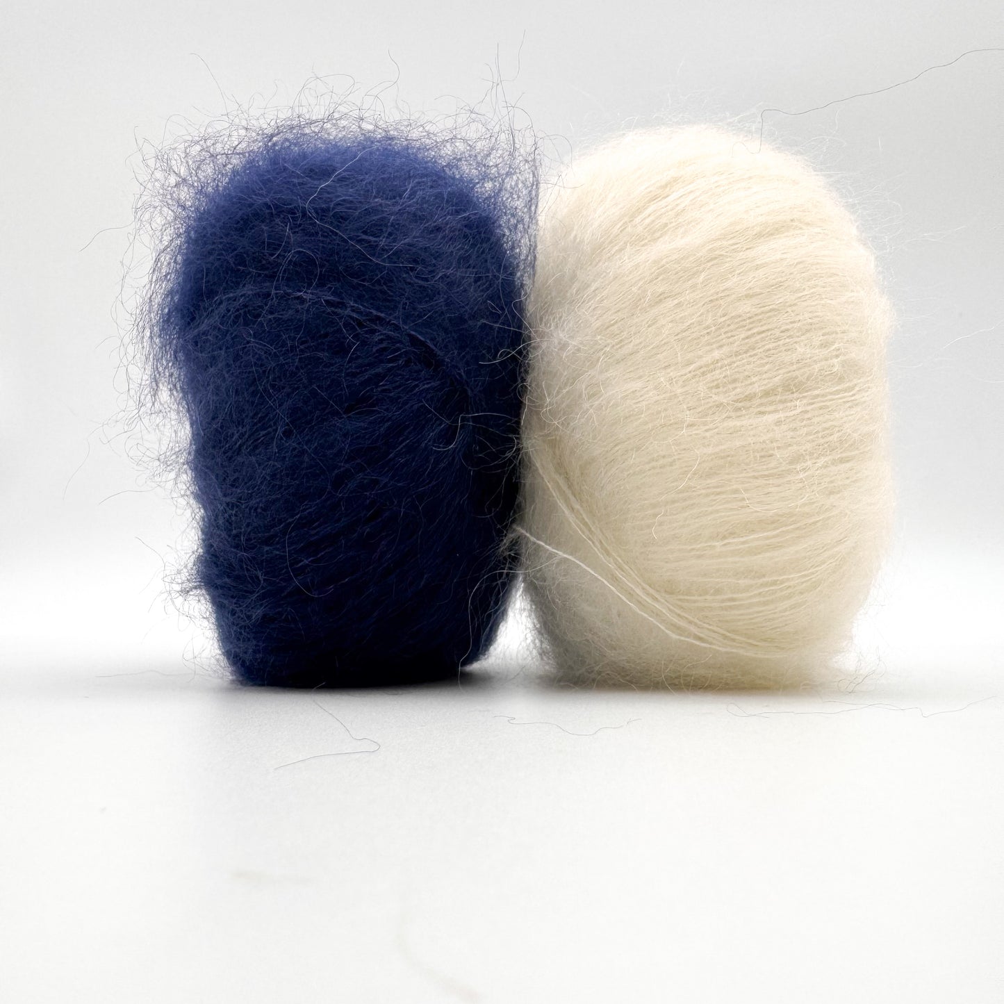 Mohair Sport garn i farven Navy Blue – Superkid Mohair og silke fra A Knitters World
