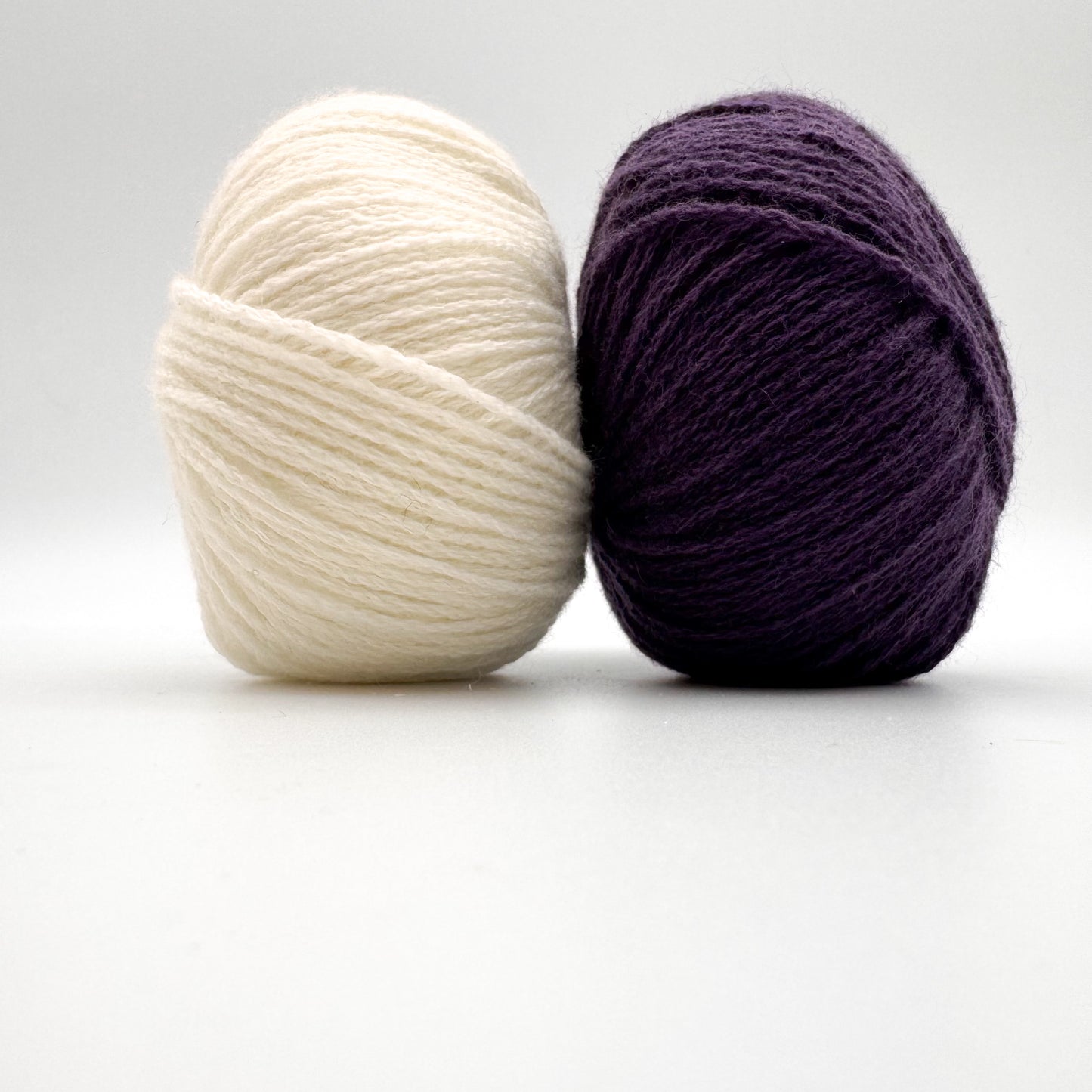 Cashmere garn i farven Lillac – 100% Mongolian Cashmere, AKW Skala A fra A Knitters World