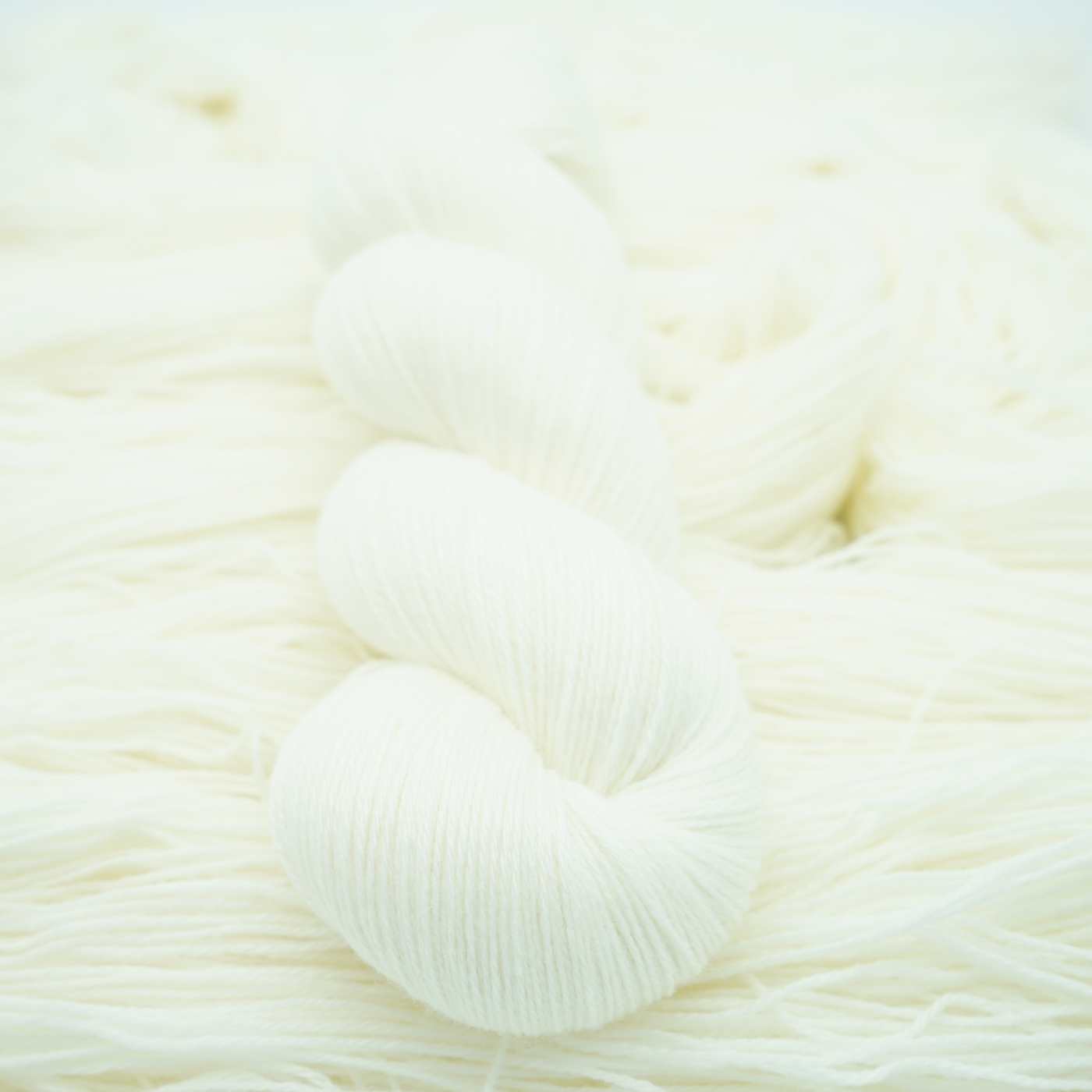 Mink - Ufarvet - A Knitters World